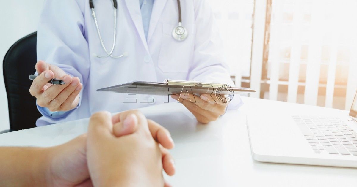 Medicos 1 El Colegio de Médicos exige un aumento en el personal sanitario de Melilla