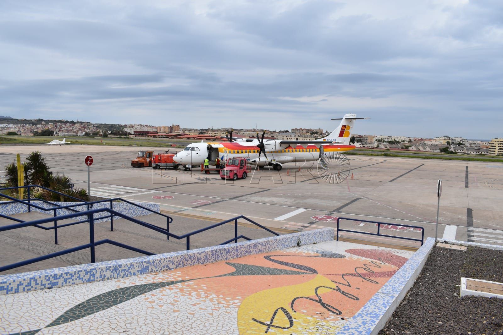 Air Nostrum conecta por primera vez Melilla con Galicia