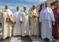 211ddaae 12bc 45c2 aae2 1ce615bcb497 Multitudinaria despedida para el centenar de melillenses que peregrinan a La Meca