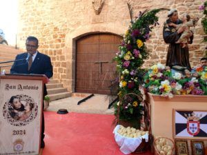 7f8bcf69 32e1 4b8d ba31 308f7996e08d La Casa de Ceuta celebra San Antonio con una exitosa participación