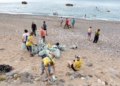 Limpieza Horcas12 Guelaya recoge 41 sacos de residuos en los acantilados de Horcas Coloradas