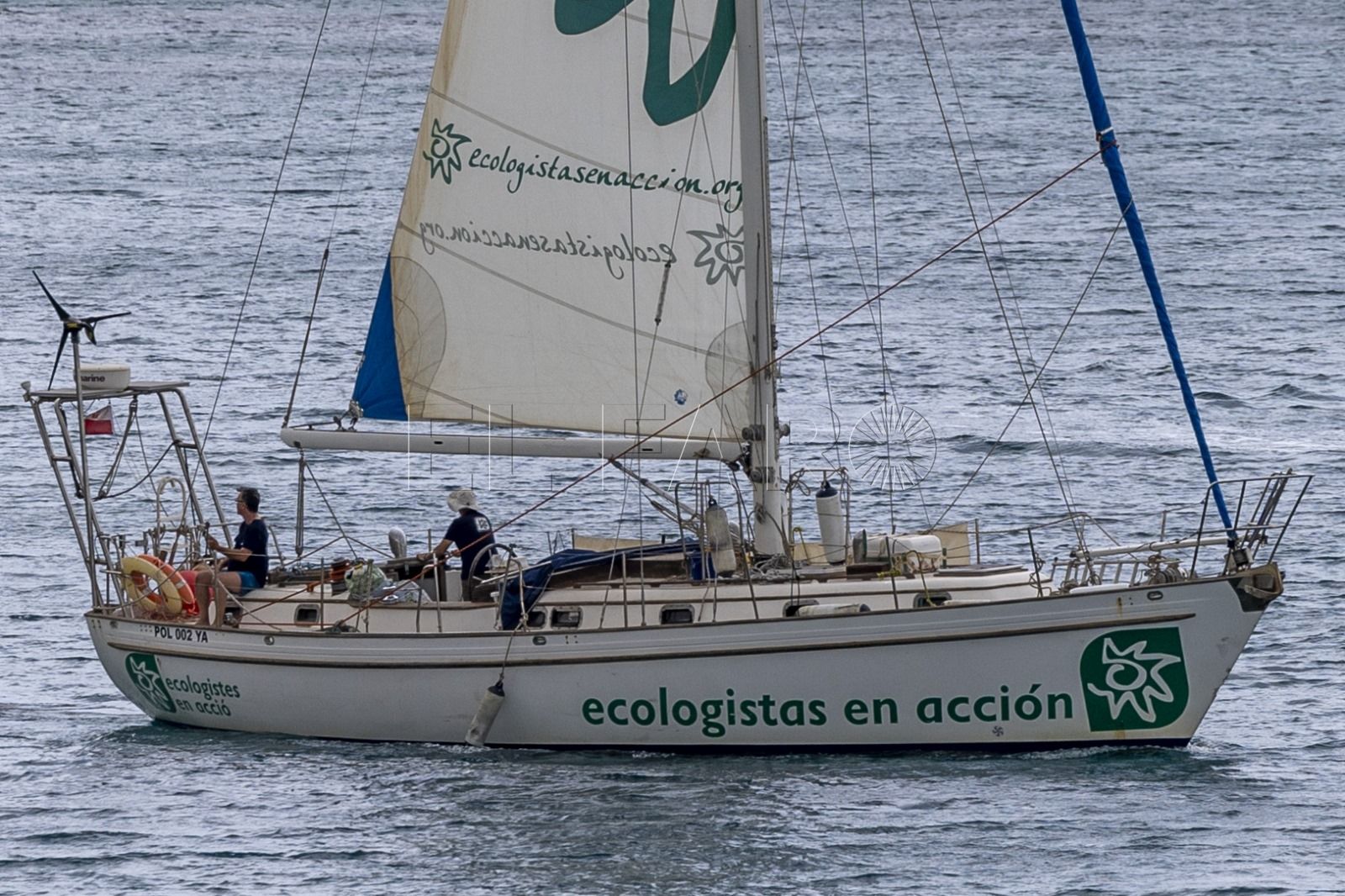 WhatsApp Image 2024 06 15 at 19.29.12 Atraca en Melilla el barco de Ecologistas en Acción