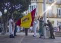 La Comgemel homenajea a Felipe VI con un arriado especial