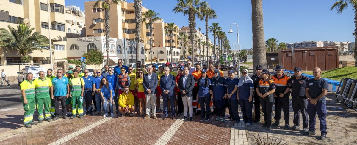 c1010a54 74a6 42e7 9eb6 e812679c1602 e1718986667412 La Ciudad Autónoma presenta la temporada de playa 2024 con el izado de la bandera azul