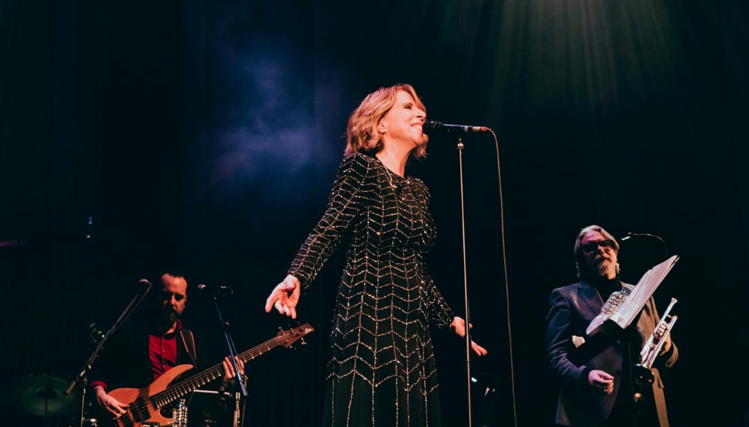 Sole Giménez celebra sus 40 años en la música en Melilla