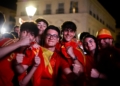43030962 a178 4351 9e5c 00866b392835 Melilla entera vibra con la victoria de la Selección en la Eurocopa