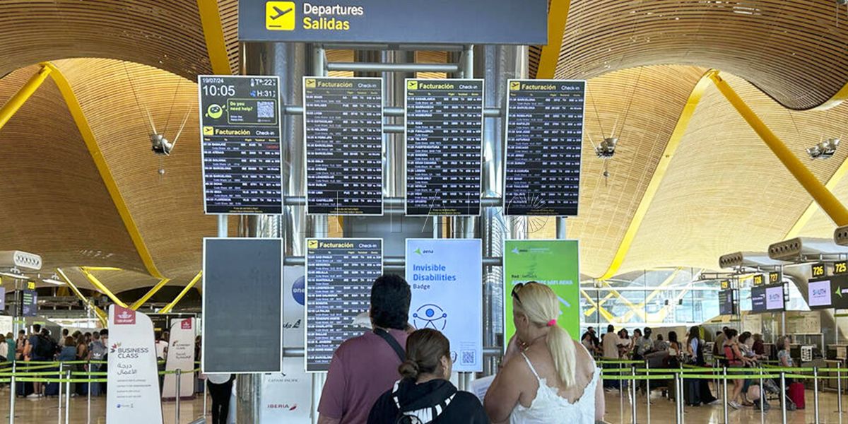 La crisis informática se salda con 400 vuelos cancelados en España
