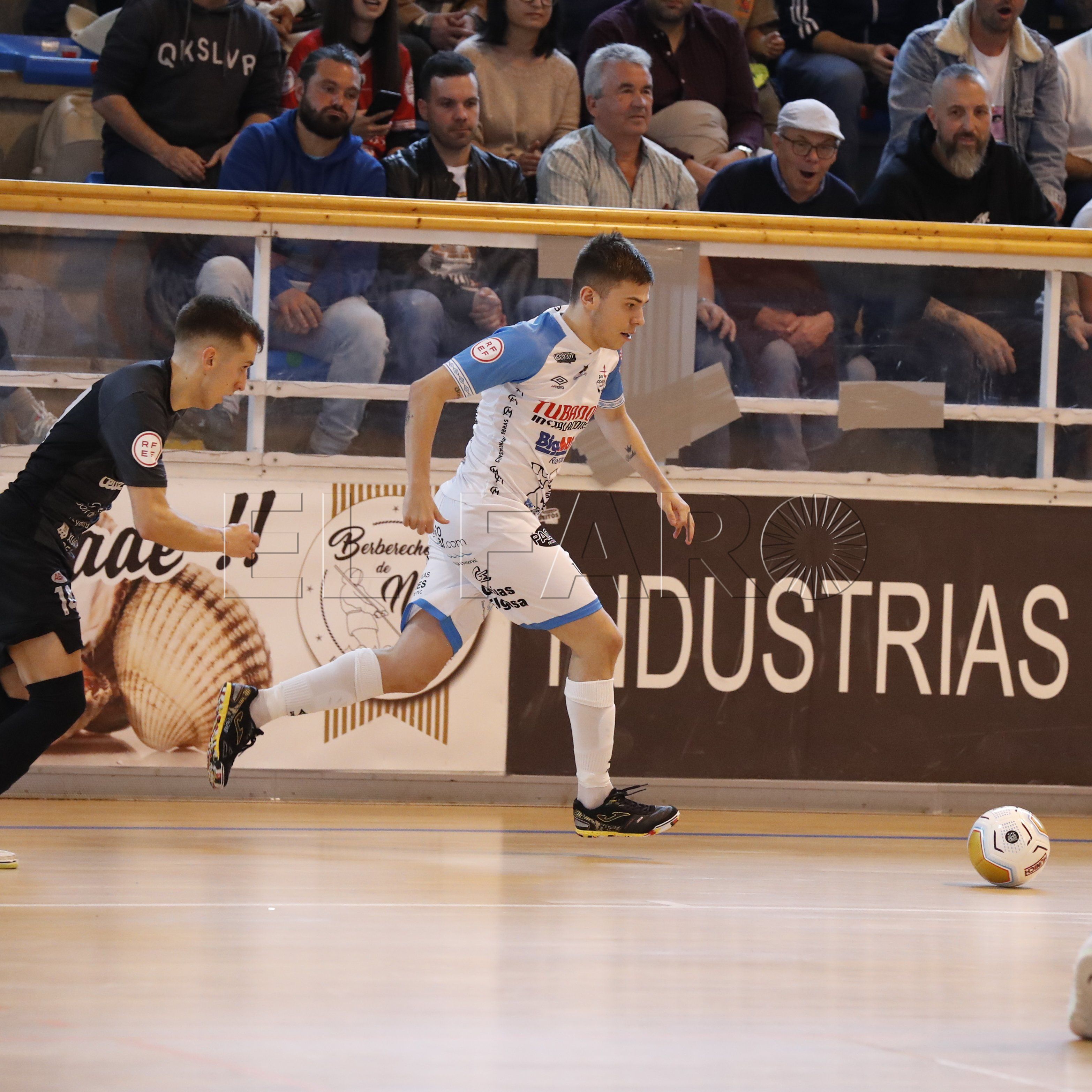 GReT3RuXAAAmMZL Mati Bonino llega al Melistar FS
