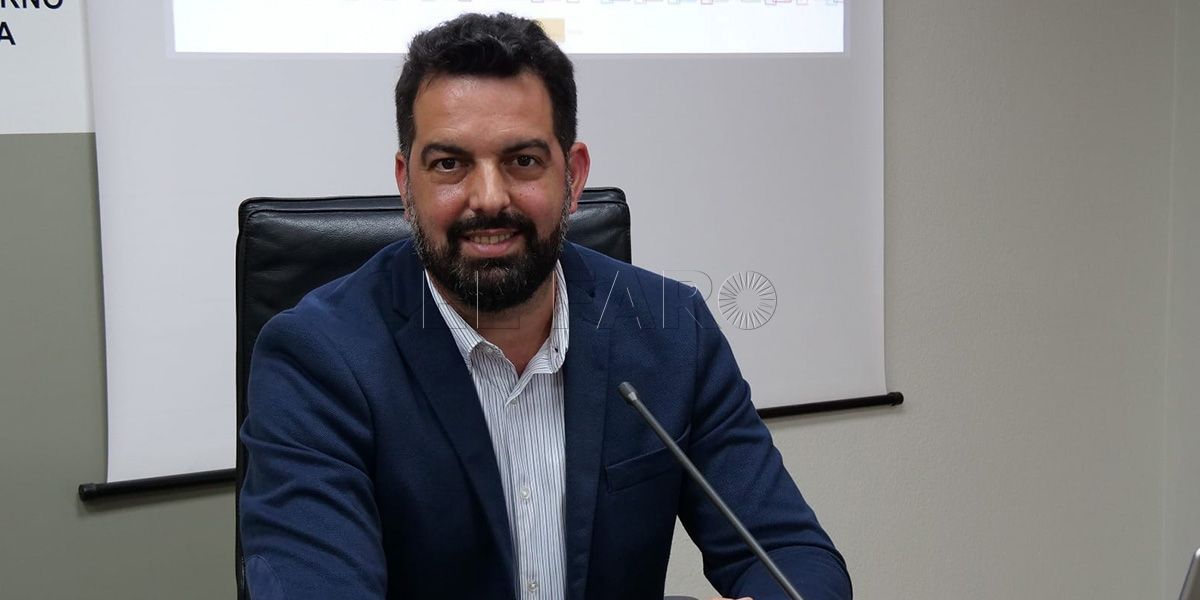 Vera "La puesta en marcha de los planes de empleo no depende de una cuestión económica"