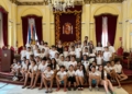 WhatsApp Image 2024 07 10 at 10.35.50 2 Unos 50 niños de las colonias de Cáritas visitan la Asamblea