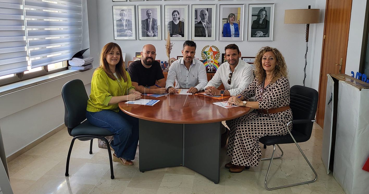 comamel recorte Comamel convoca el I Premio a la Innovación Educativa