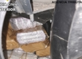 01 localizacion medicamentos recorte La Guardia Civil detiene en el Puerto de Melilla a un viajero que portaba 81.000 comprimidos de clonazepam