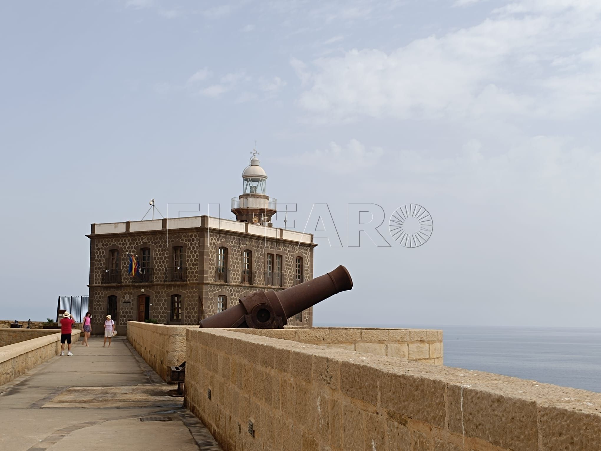 20 1 Una mirada al faro de Melilla la Vieja