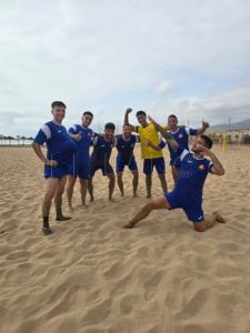 GUnfEfjXYAARJCI El Melistar se ejercita con toda su plantilla al cien por cien