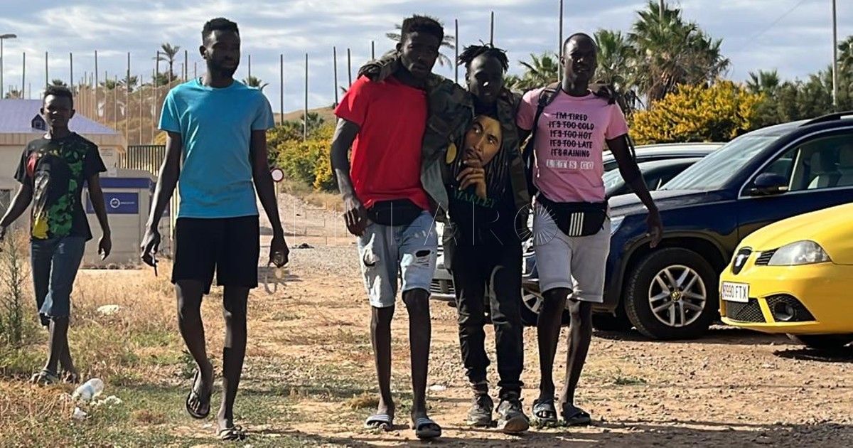 Inmigrantes en el CETI Tres décadas hablándose de controlar la inmigración