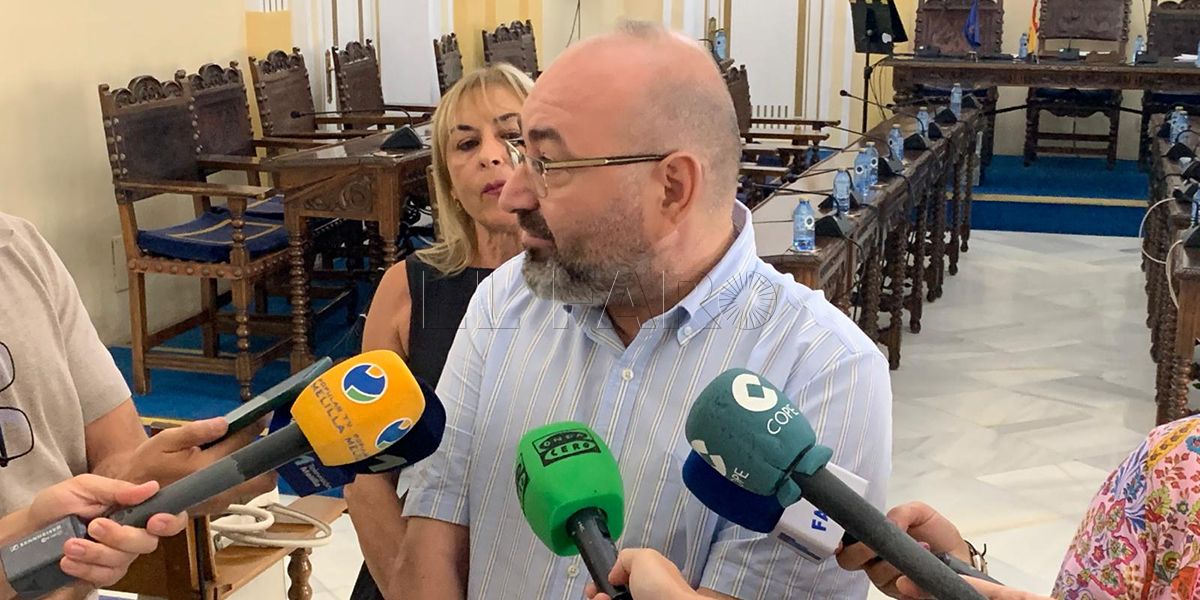 Robles WEB Rafael Robles: "No acabamos de entender el tono sarcástico y agresivo del consejero en determinadas cuestiones”