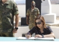 robles visita a los peones de vlez de la gomera y alhucemas foto marco romeromde 53933735703 o recorte Margarita Robles visita los peñones de Vélez y Alhucemas para reconocer el trabajo de las guarniciones que velan por la seguridad