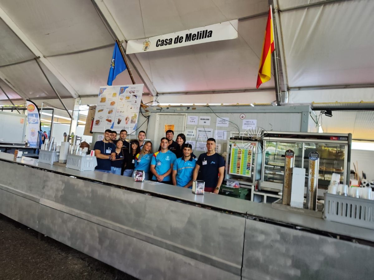 4204640e ffb4 4896 8d00 76d08dea0dce e1725534442226 La Casa de Melilla en Valladolid muestra los productos típicos de nuestra ciudad en las fiestas de la ciudad castellanoleonesa