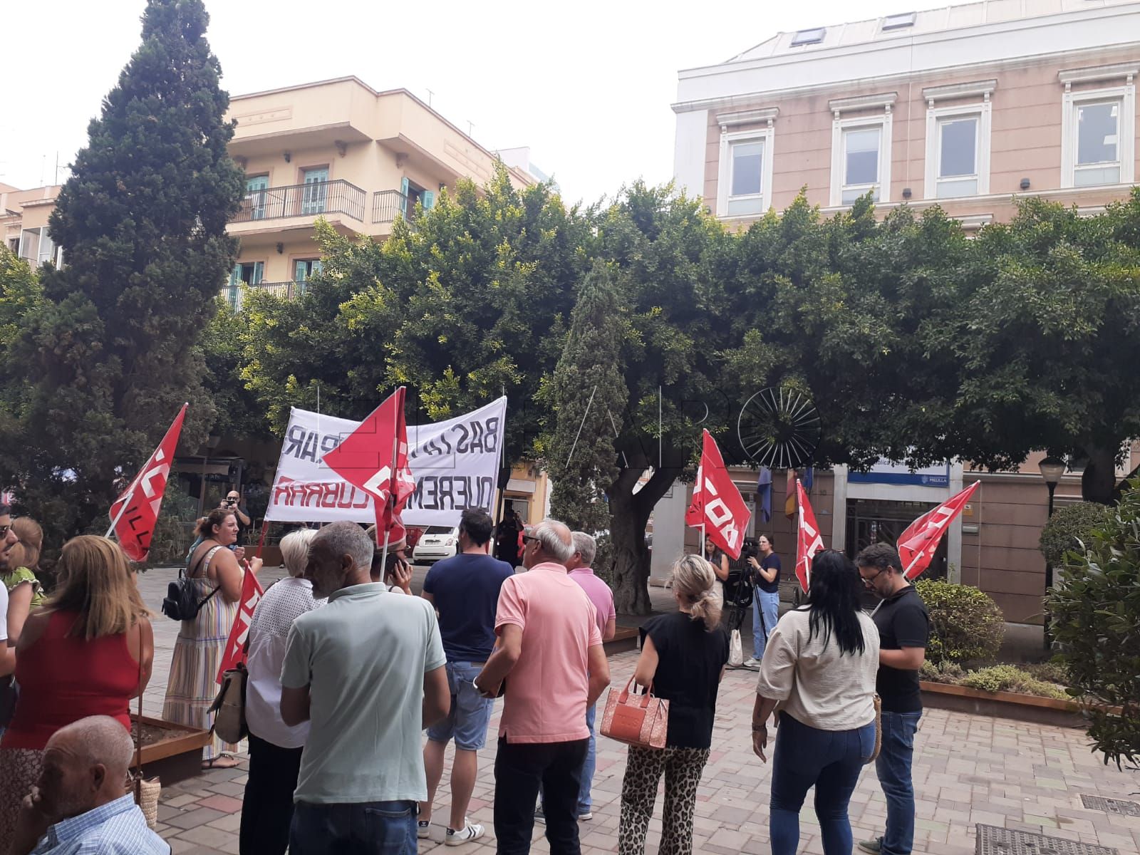 Manifestacion Politicas Concentración frente a Políticas Sociales por carestías de la empresa Alvalop