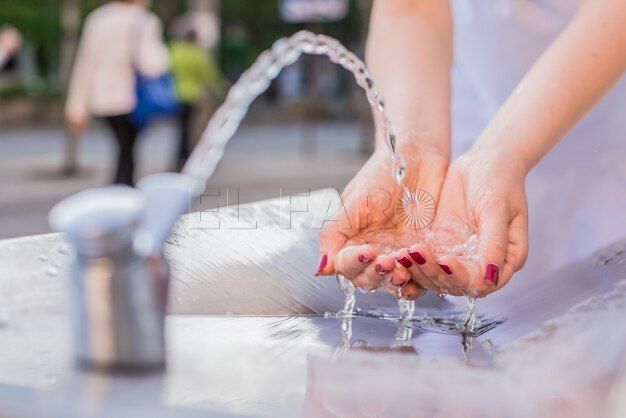 Melilla estudia gestionar todo el ciclo del agua con una empresa municipal mixta