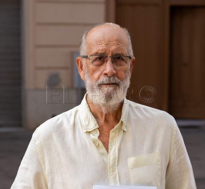 epinado “Los camilleros eran voluntarios que aceptaban las ordenanzas de la corporación sin protestar”