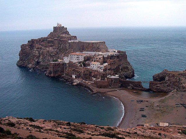 Vélez de la Gomera, la frontera más estrecha del mundo