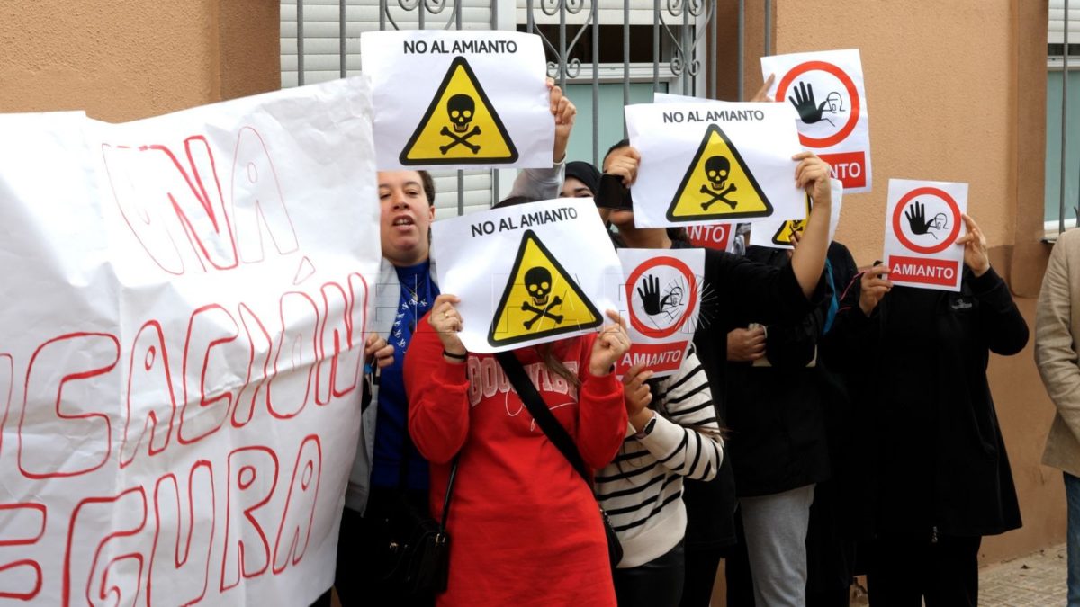 089cd2cc 1e9e 4163 9295 d0933c157146 e1730306533383 Los padres de los alumnos de infantil del CEIP Real mantienen las protestas para la reubicación de sus niños