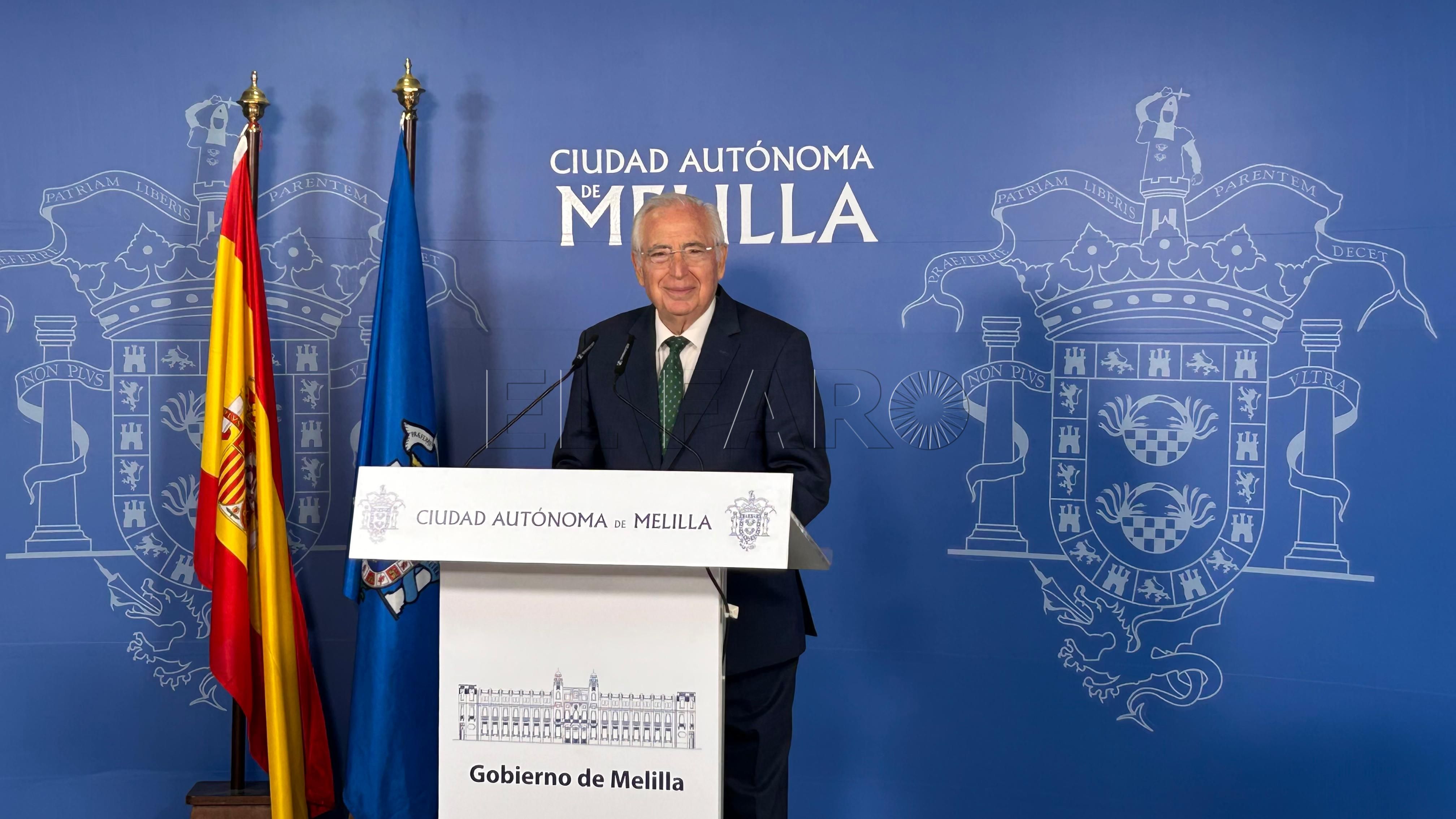 El Gobierno hace un "mini-presupuesto" de 26 millones para los jóvenes y un plan de empleo