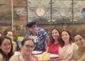 Amigas Sevillanas celebrando el cumpleanos de Teresa Flashes de visitantes en nuestra ciudad