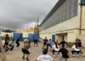 CLASE PRACTICA DE HALTEROFILIA 4 La halterofilia se acerca al IES Enrique Nieto