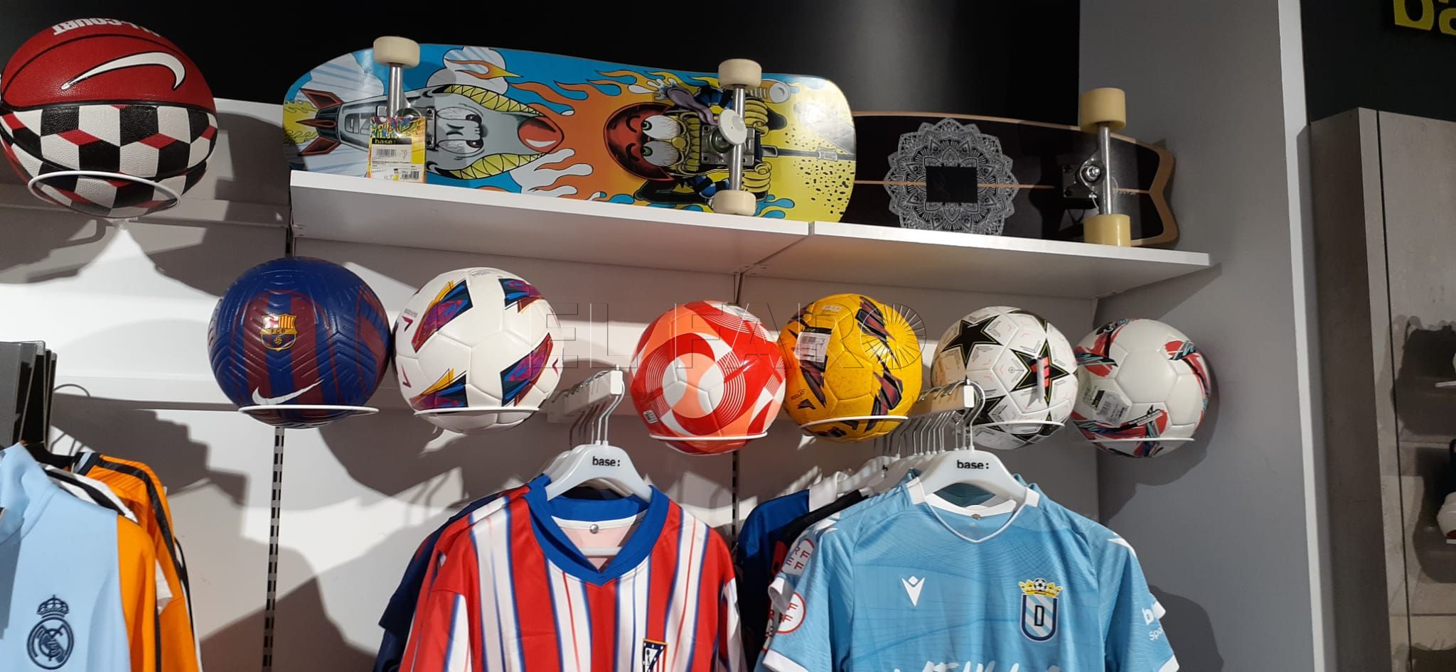 Deportes Foto 1 Se mantiene el nivel de ventas de prendas deportivas en Melilla