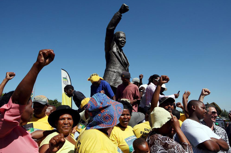 FOTO 2 Treinta años más tarde, Sudáfrica continúa enfrentando su legado