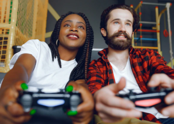 Videojuego espanol De Farmear a Campear: Así es cómo los videojuegos han conquistado la lengua española