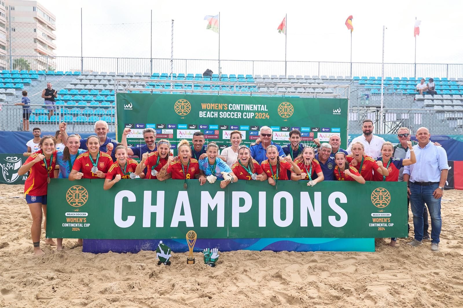 WhatsApp Image 2024 10 13 at 17.20.45 Nuevo título europeo de España en fútbol playa femenino