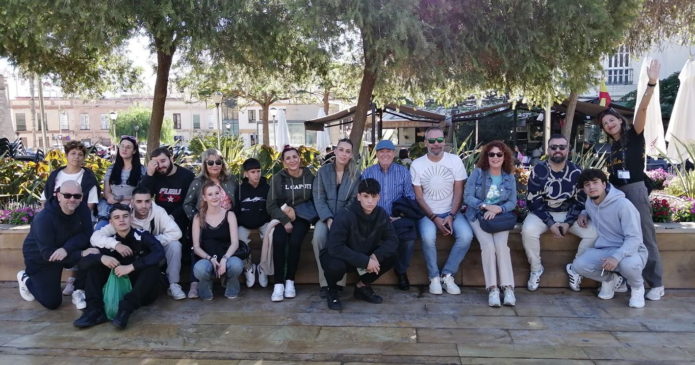 WhatsApp Image 2024 10 20 at 11.43.54 recorte Pepín descubre Melilla a toda su familia