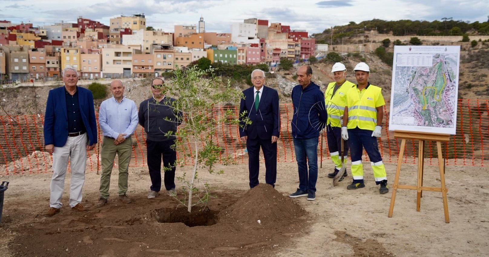 La Ciudad planta el primer árbol del nuevo parque periurbano de Cabrerizas