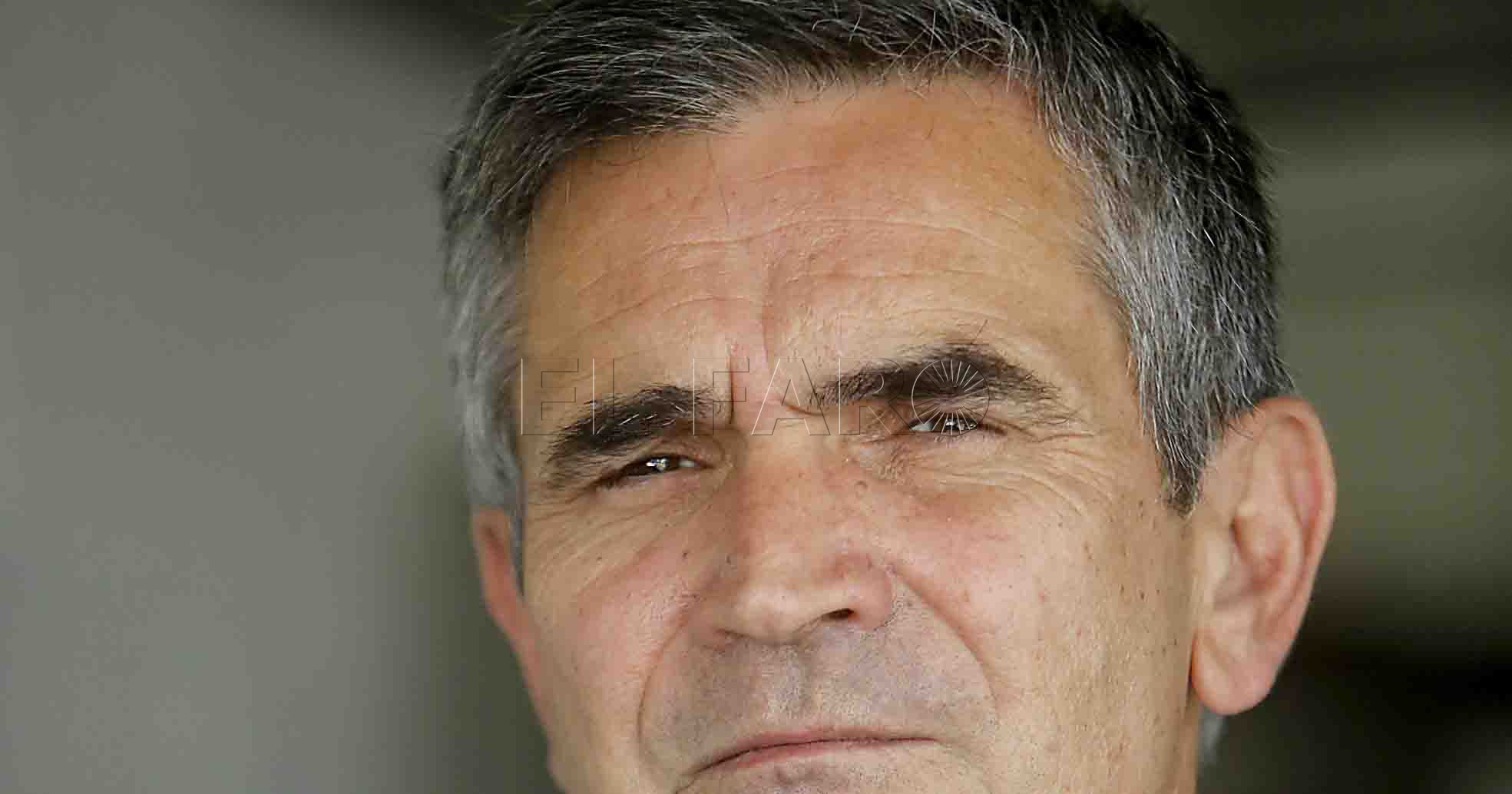 dhdhd “En la última llamada que hice a Delibes, sin que me diera cuenta, se despidió de mí”