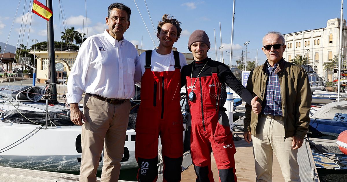 112212121212121212221212 Optimum, primer barco en llegar a Melilla de Palma