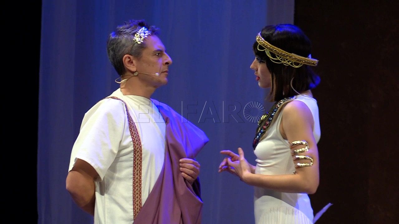 21 1 ‘Cleopatra’, de Sibila Teatro, encandila al público melillense