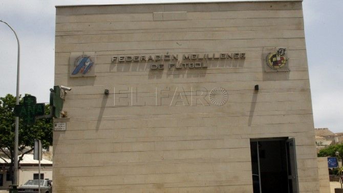 3034 federacion melillense Nueva jornada de actualización y reciclaje en el mundo del fútbol