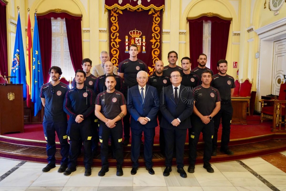 9c01bb11 5d4d 480d a47b bcaa73f3084c e1731528716866 La Ciudad recibe al contingente de Bomberos que ha dado una "lección de humanidad" en las zonas afectadas por la DANA
