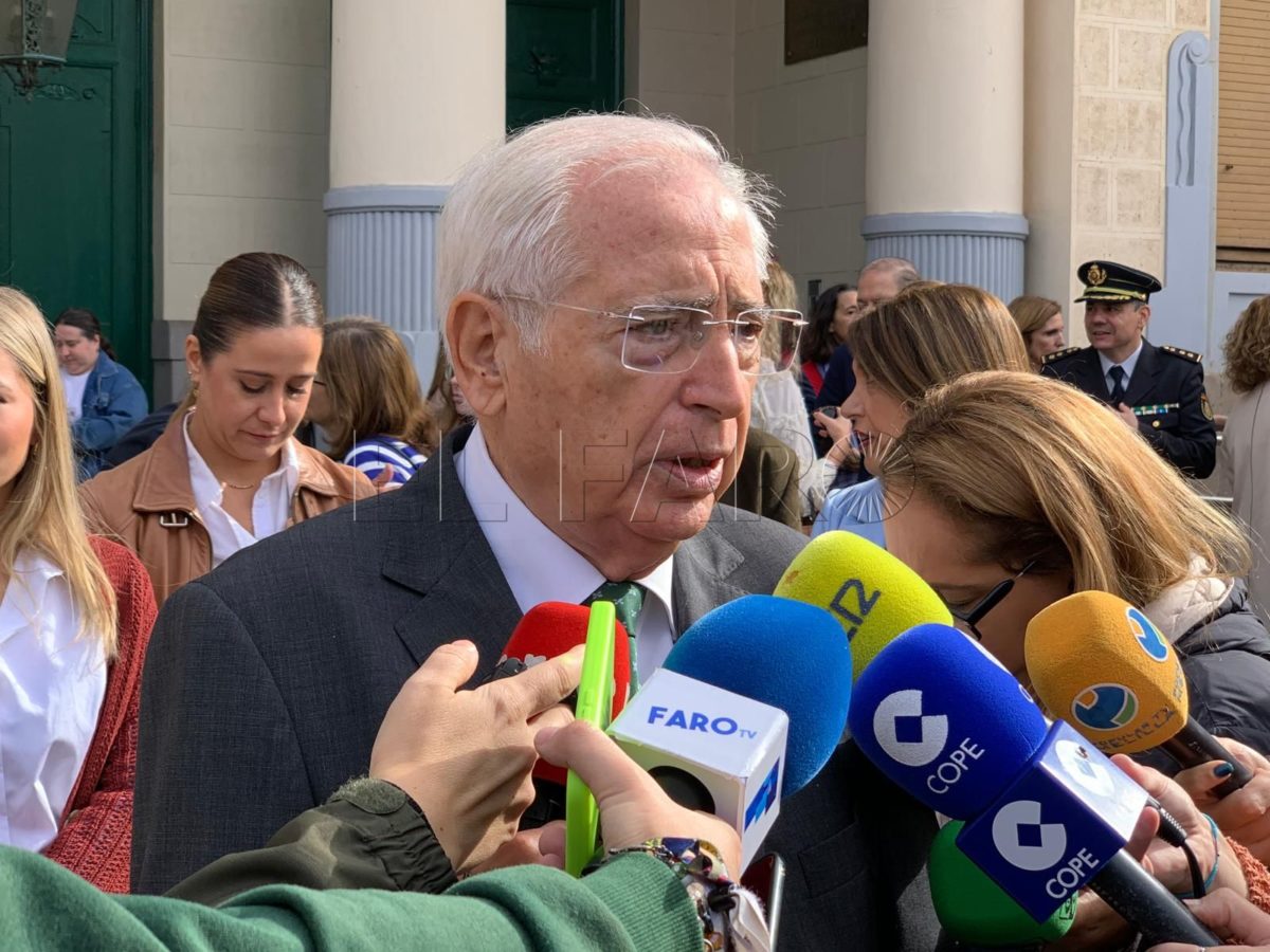 Imbroda pedro e1732565080743 El presidente Imbroda vuelve "con la conciencia tranquila" del encuentro con Pedro Sánchez