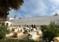 WhatsApp Image 2024 11 01 at 14.04.45 1 Los melillenses cumplen con la tradición de visitar el cementerio en el Día de Todos los Santos