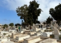 WhatsApp Image 2024 11 01 at 14.04.58 Los melillenses cumplen con la tradición de visitar el cementerio en el Día de Todos los Santos
