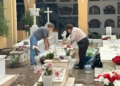 WhatsApp Image 2024 11 01 at 14.05.03 Los melillenses cumplen con la tradición de visitar el cementerio en el Día de Todos los Santos