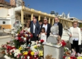 WhatsApp Image 2024 11 01 at 17.59.44 1 Una tradición que florece: familiares y melillenses rinden un homenaje al soldado de los milagros