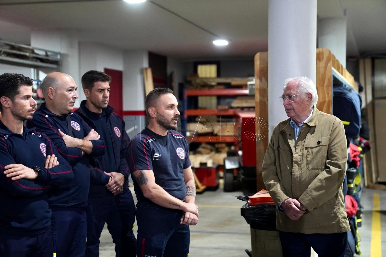 WhatsApp Image 2024 11 03 at 22.23.43 1 El Gobierno de Melilla felicita a los bomberos por su labor en Valencia