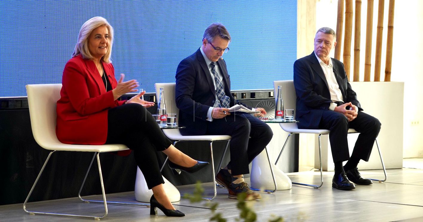 WhatsApp Image 2024 11 26 at 09.30.22 recorte Dos ilustres en el VI Foro Empresarial de Melilla