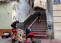 WhatsApp Image 2024 11 28 at 10.09.07 1 Los Bomberos balizan las escaleras que suben de la calle López Moreno a Ataque Seco