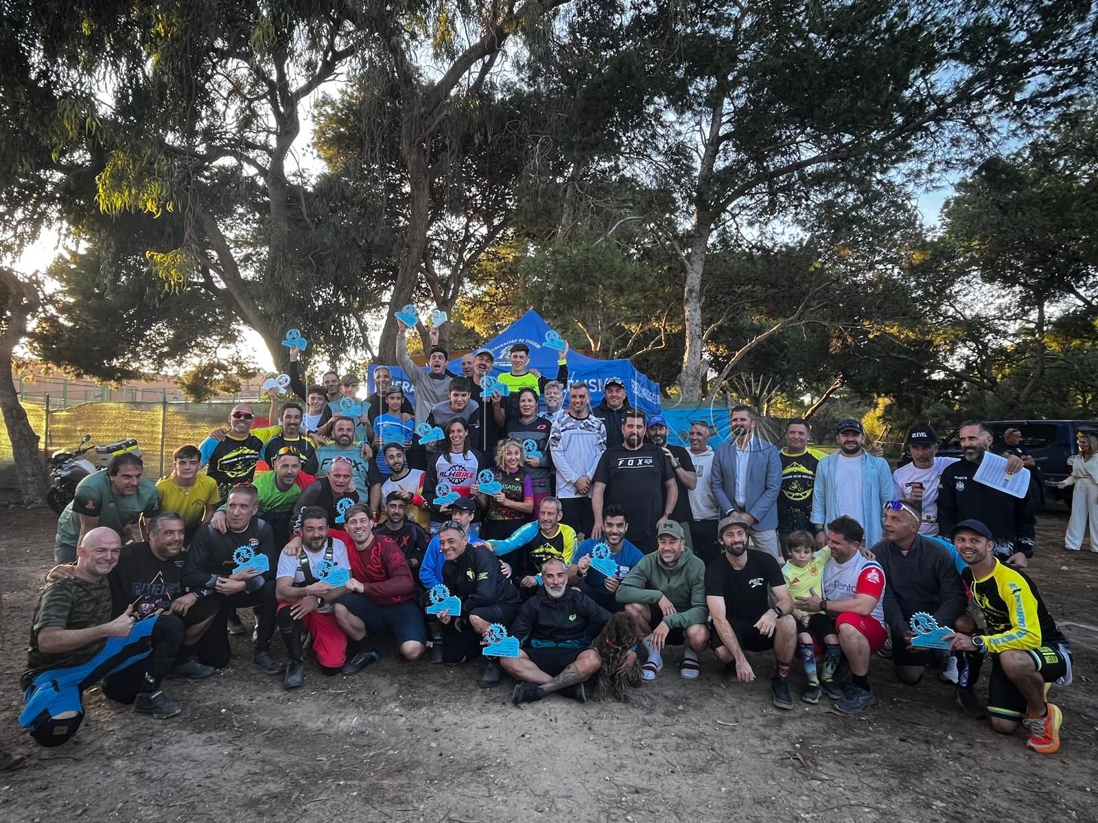 grupo El Enduro BTT brilla con luz propia con su competición